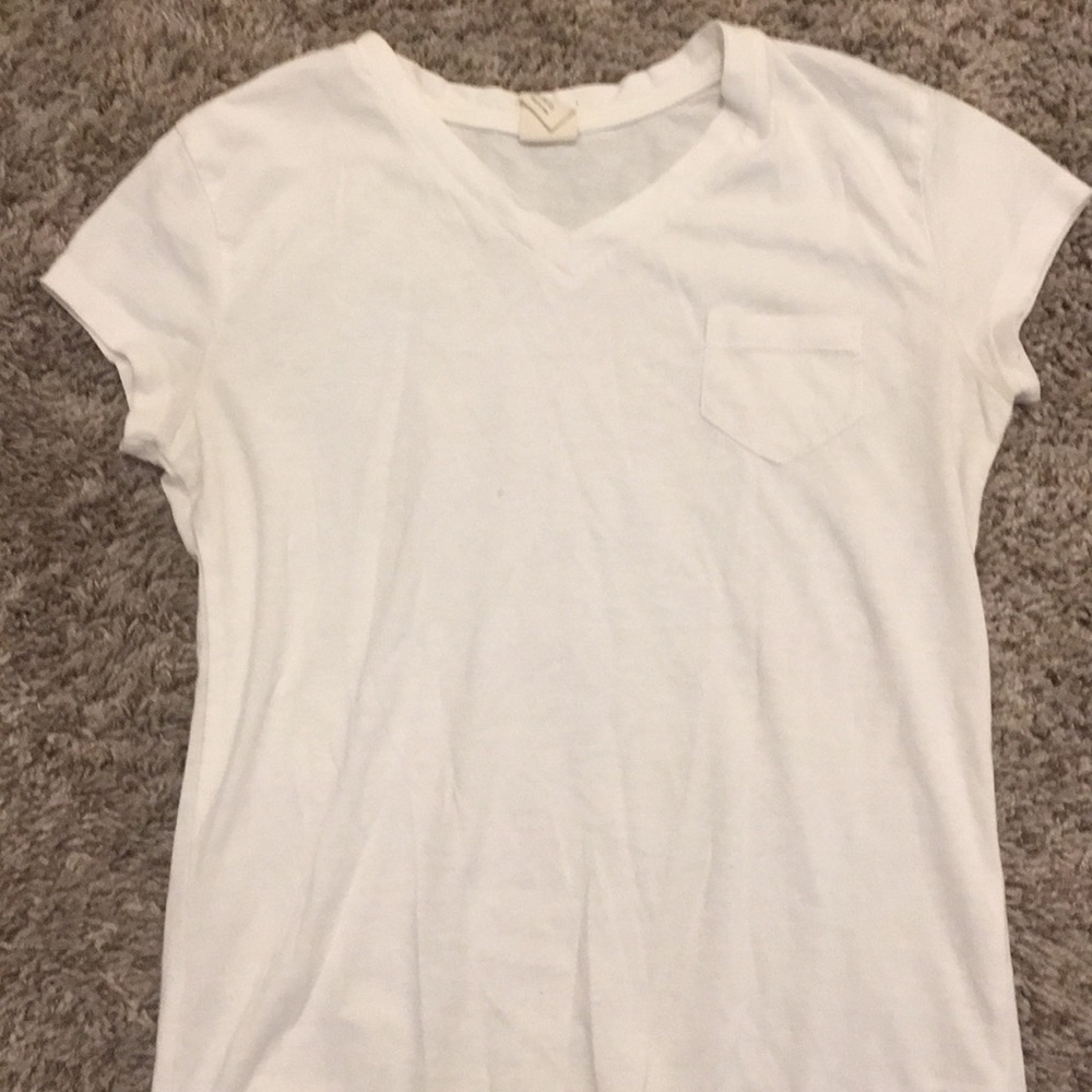 white v neck tee